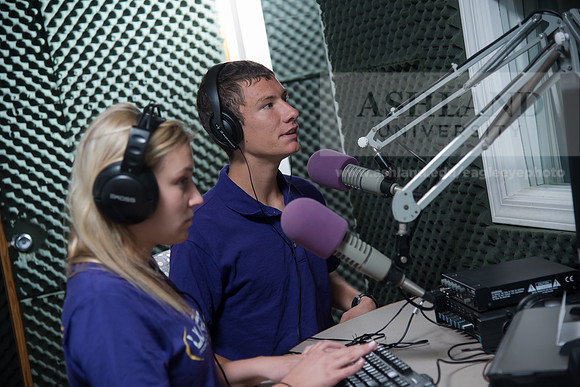 WRDLRadio0916ALW_8267