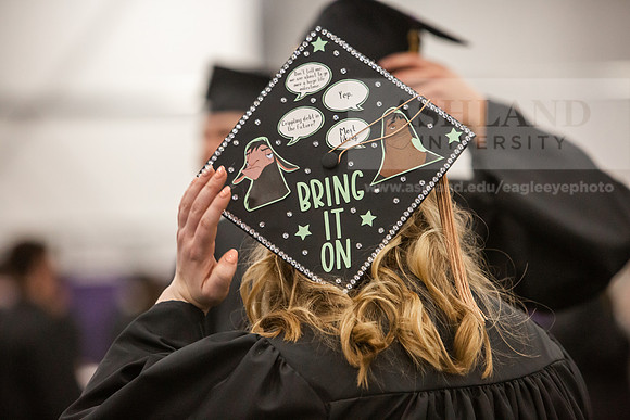 028SpGradPreCeremony0525JH6Q8B7951