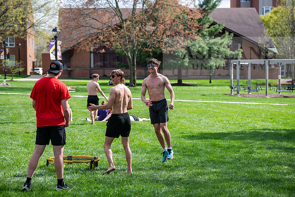 085SpringCampusLife0425AWB_9956
