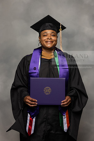 115SpGradMasterBusiness0524CCP10711