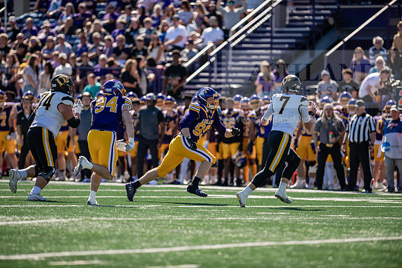 HOCOAUvOHDomFootballGame1024AWB_0609