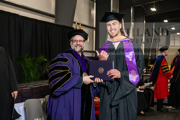 160SpGradMasterBusinessAdmin0525AWB_3172
