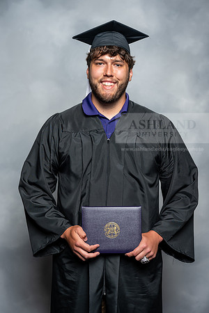 039SpGradBachelorArts0525AU-Graduation-2025-Andrew-0596