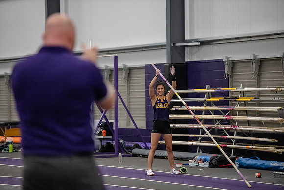 025KatieMoonPoleVault0224AWB_8297