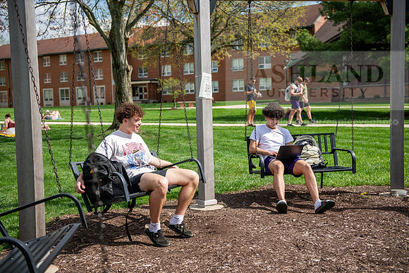 035SpringCampusLife0425AWB_9704