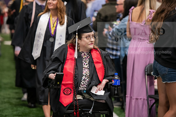 186SpGradProcessional0525AWB_2433