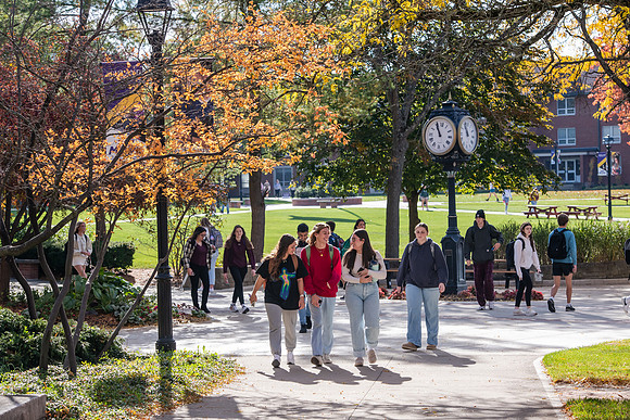 FallCampusLife1024AWB_5498