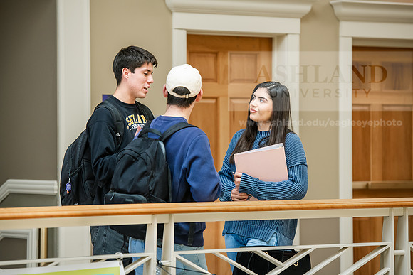 AdmissionsLatinoHispanicMarketing0125AWB_9766