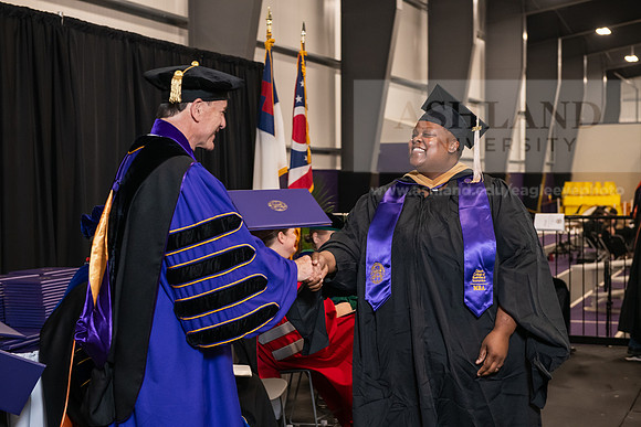117SpGradMasterBusiness0524AWB_9289