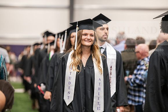 133SpGradProcessional0525AWB_2408