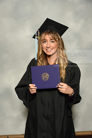 003BachelorEducationWiGrad1221MP7_0963