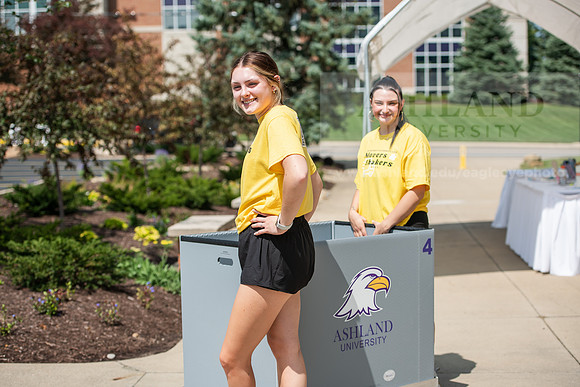 MoveInDay0824AWB_0358