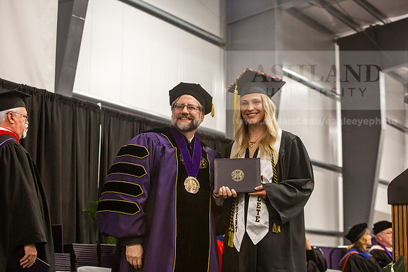 061SpGradBachelorScience0525JH6Q8B9093