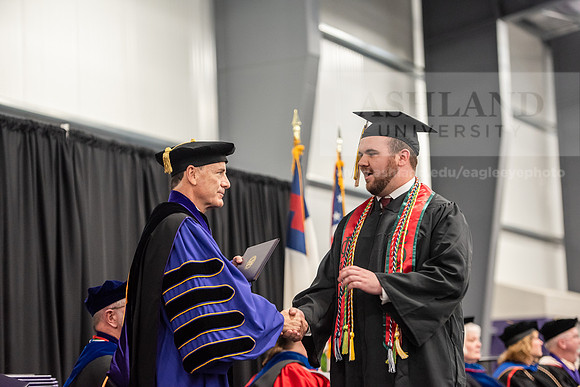 124SpGradBachelorScienceBusiness0524ALW_7895