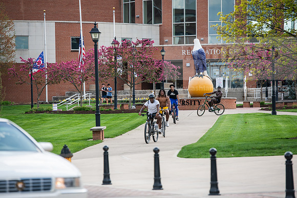 106SpringCampusLife0425AWB_0053