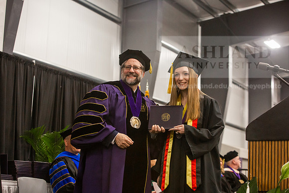019SpGradBachelorScience0525JH6Q8B9069