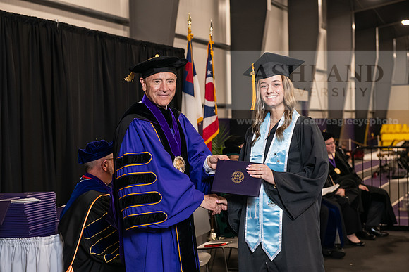 071SpGradBachelorNursing0524AWB_9755