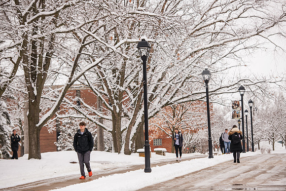 WinterCampusLife0123ALW_3837