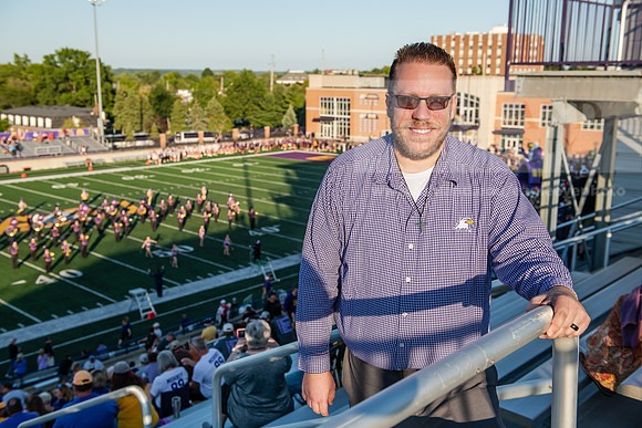 AUvIUPFootball0924AWB_3476