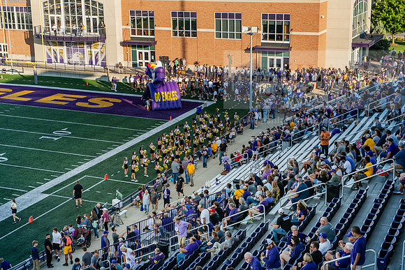 AUvIUPFootball0924AWB_3453