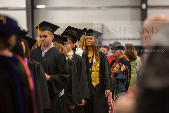 045SpGradProcessional0525JH6Q8B8153