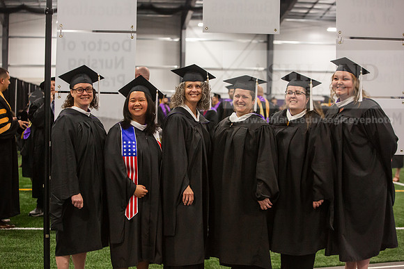 041SpGradPreCeremony0525JH6Q8B7988