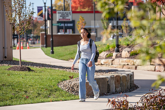 FallCampusLife1024AWB_5693