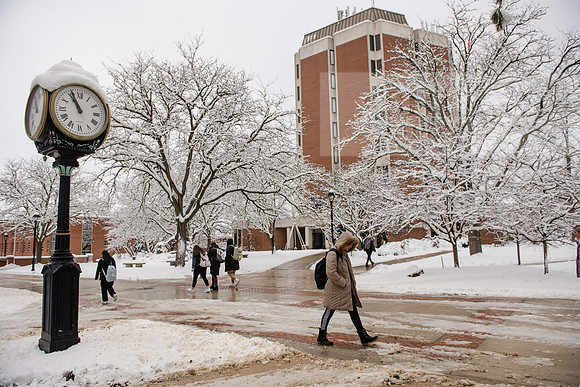 WinterCampusLife0123ALW_3975