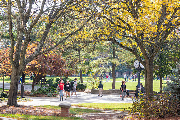 FallCampusLife1024AWB_5461