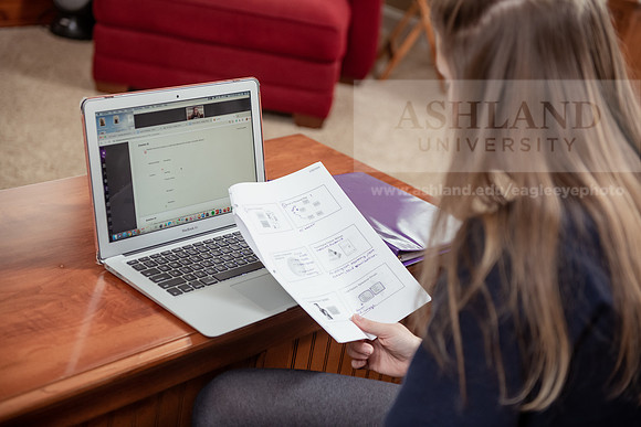 OnlineEducation0420ALW_1042