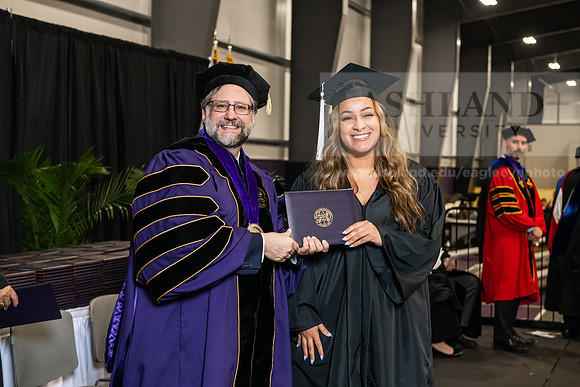 075SPGradBachelorArts0525AWB_3436