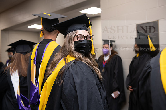 098WiGradPreCeremony1221ALW_6096