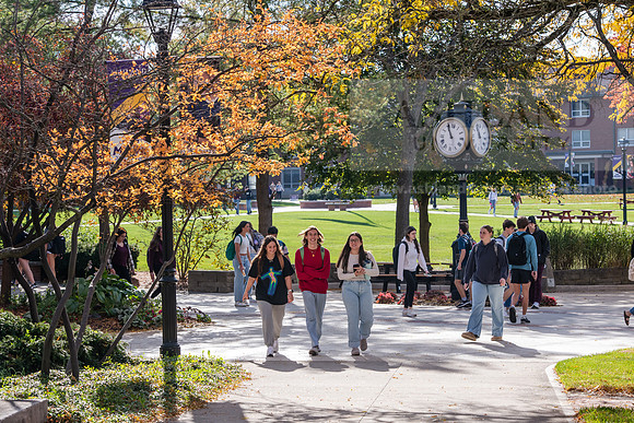 FallCampusLife1024AWB_5496