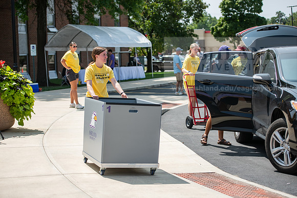 MoveInDay0824AWB_0428