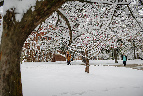 WinterCampusLife0123ALW_3013