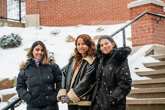 StudentsReturnWinterCampus0125AWB_6675
