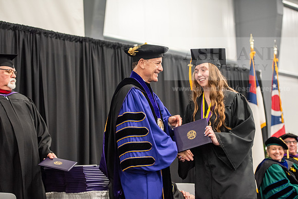 181SpGradBachelorNursing0524TR_ALW_8212