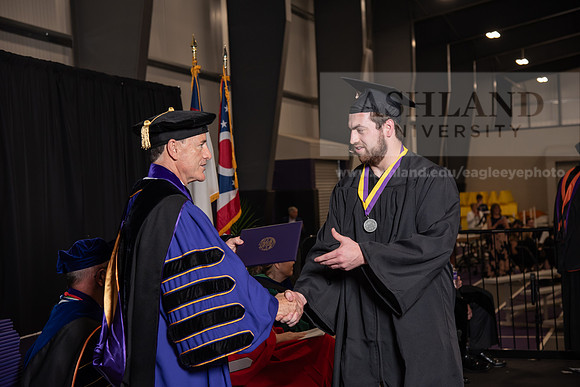 148SpGradBachelorScienceBusiness0524TR_DSC_5432
