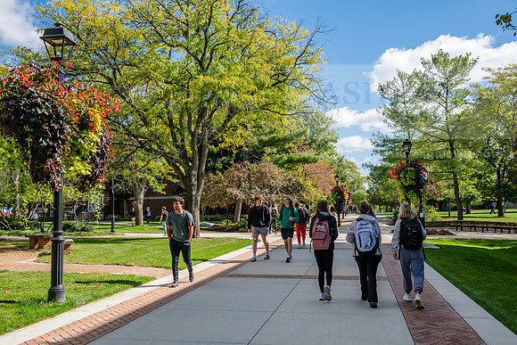 FallCampusLife1024AWB_1794
