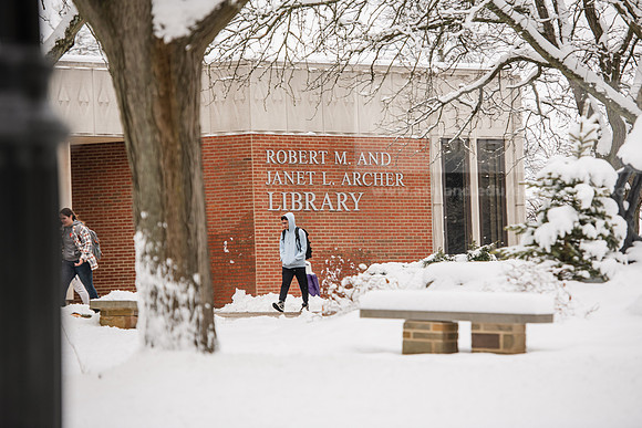 WinterCampusLife0123ALW_4206