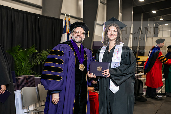 161SPGradBachelorScienceEducation0525AWB_4600