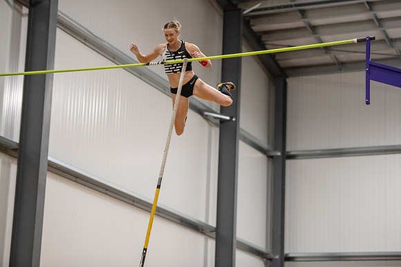 038KatieMoonPoleVault0224AWB_8386
