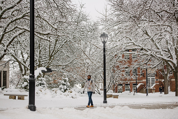 WinterCampusLife0123ALW_4085