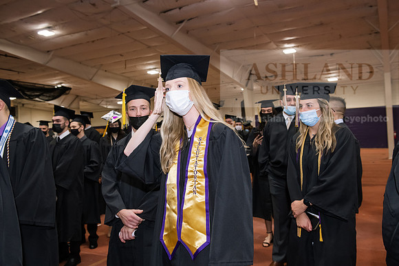 062WiGradPreCeremony1221ALW_6044