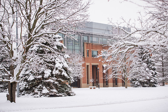 WinterCampusLife0123ALW_3745