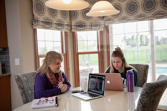 OnlineEducation0420ALW_0921