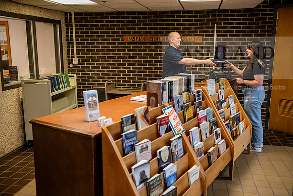 SeminaryLibrary0524AWB_0988
