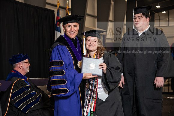 123SpGradBachelorArts0524TR_DSC_5254