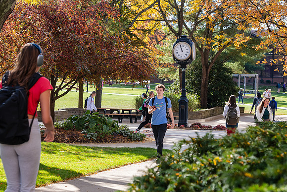 FallCampusLife1024AWB_5476