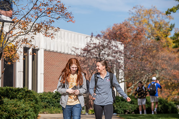 FallCampusLife1024AWB_5741